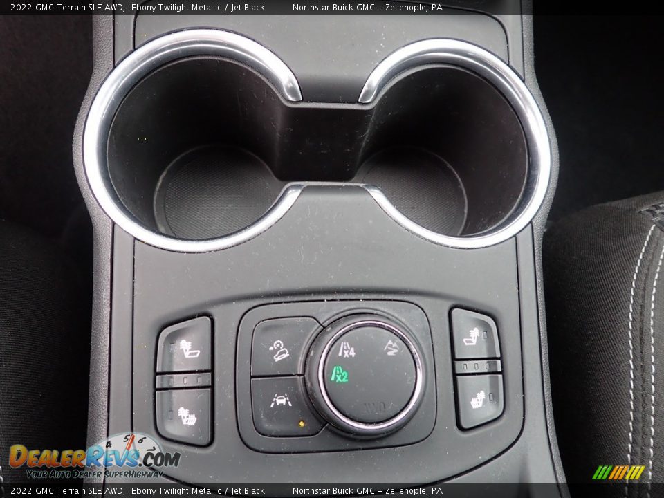 Controls of 2022 GMC Terrain SLE AWD Photo #23
