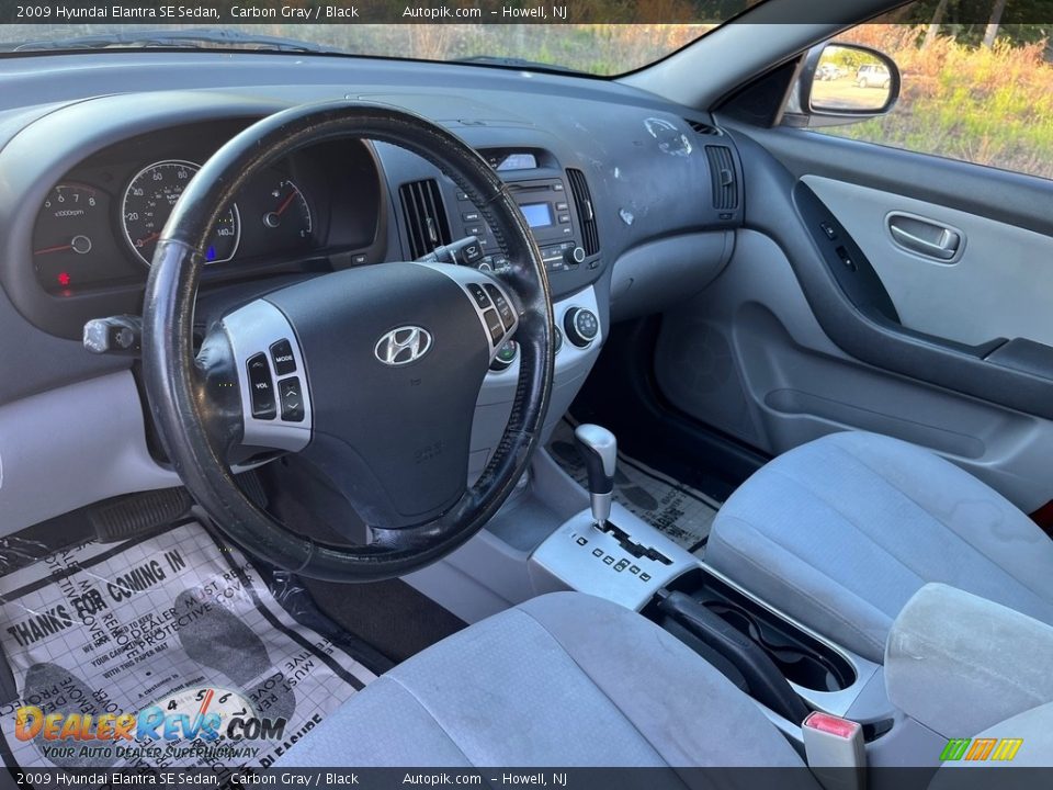 2009 Hyundai Elantra SE Sedan Carbon Gray / Black Photo #21