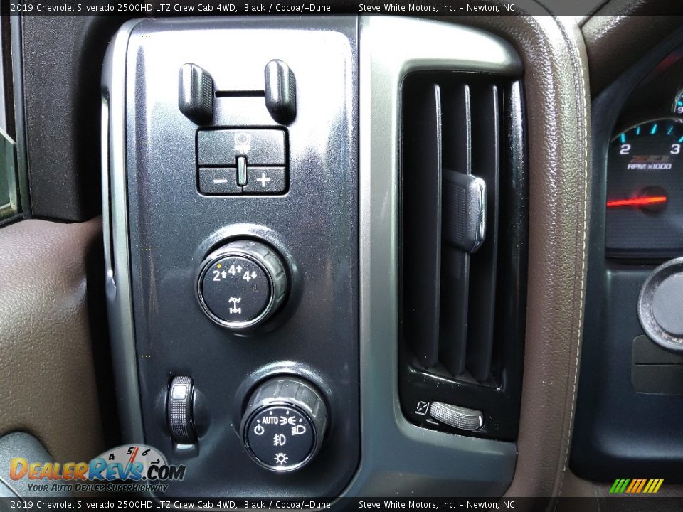 2019 Chevrolet Silverado 2500HD LTZ Crew Cab 4WD Black / Cocoa/­Dune Photo #21