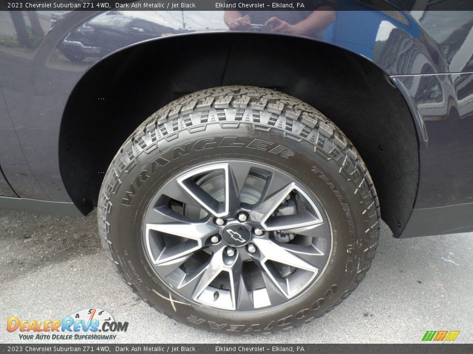 2023 Chevrolet Suburban Z71 4WD Wheel Photo #11