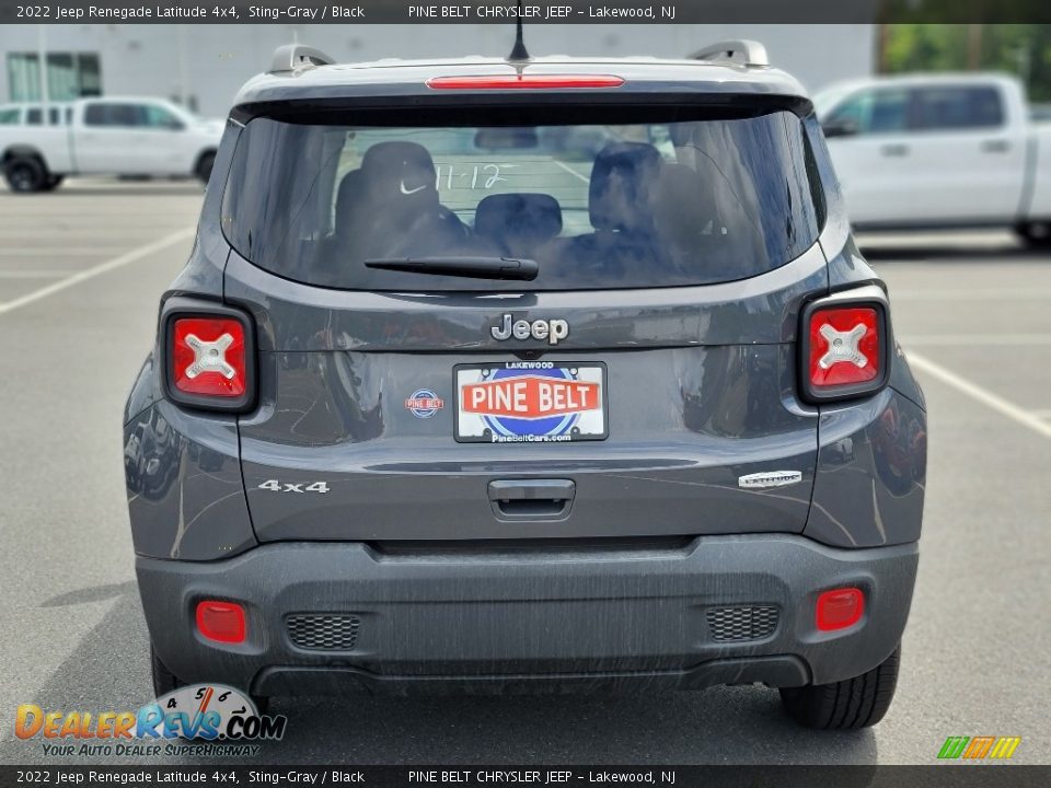 2022 Jeep Renegade Latitude 4x4 Sting-Gray / Black Photo #5