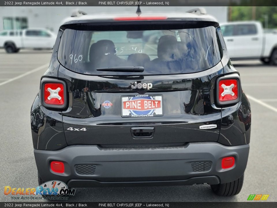 2022 Jeep Renegade Latitude 4x4 Black / Black Photo #5