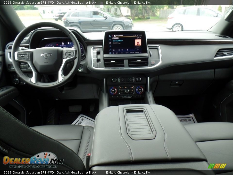 Dashboard of 2023 Chevrolet Suburban Z71 4WD Photo #36