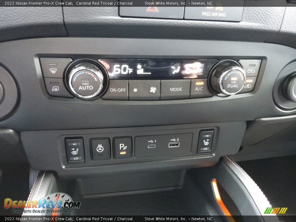 Controls of 2022 Nissan Frontier Pro-X Crew Cab Photo #26