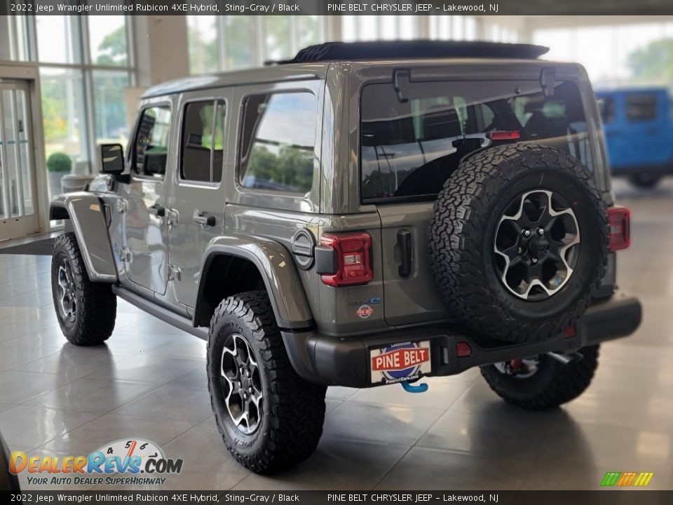 2022 Jeep Wrangler Unlimited Rubicon 4XE Hybrid Sting-Gray / Black Photo #4