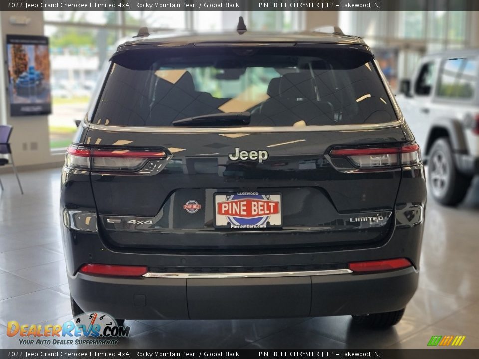 2022 Jeep Grand Cherokee L Limited 4x4 Rocky Mountain Pearl / Global Black Photo #5