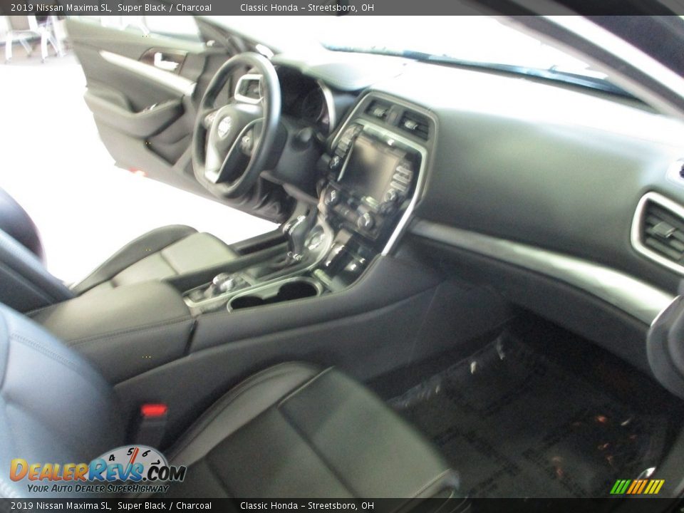 2019 Nissan Maxima SL Super Black / Charcoal Photo #15