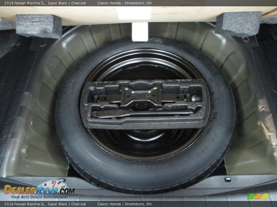 2019 Nissan Maxima SL Super Black / Charcoal Photo #22
