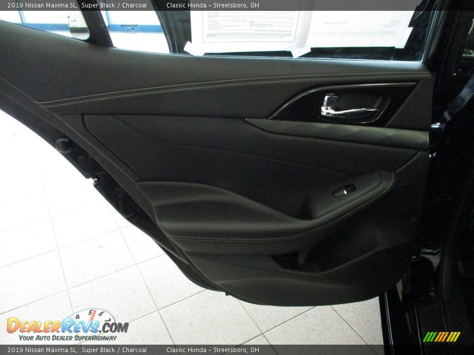 2019 Nissan Maxima SL Super Black / Charcoal Photo #23