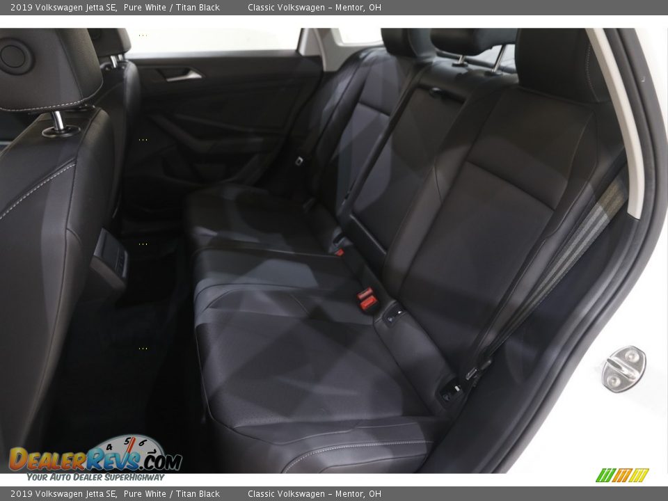2019 Volkswagen Jetta SE Pure White / Titan Black Photo #17