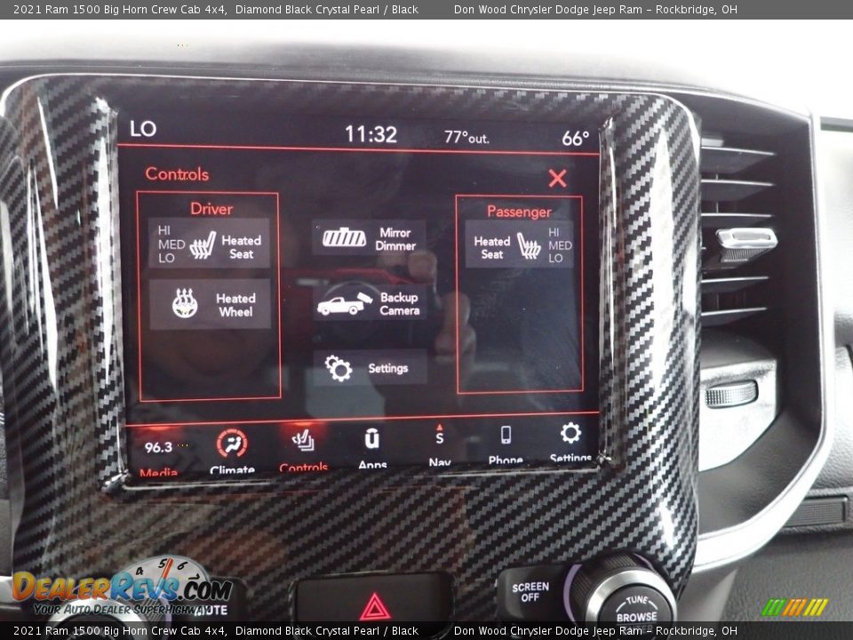 2021 Ram 1500 Big Horn Crew Cab 4x4 Diamond Black Crystal Pearl / Black Photo #3