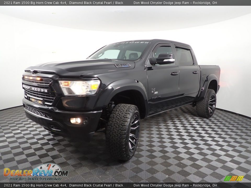 2021 Ram 1500 Big Horn Crew Cab 4x4 Diamond Black Crystal Pearl / Black Photo #7