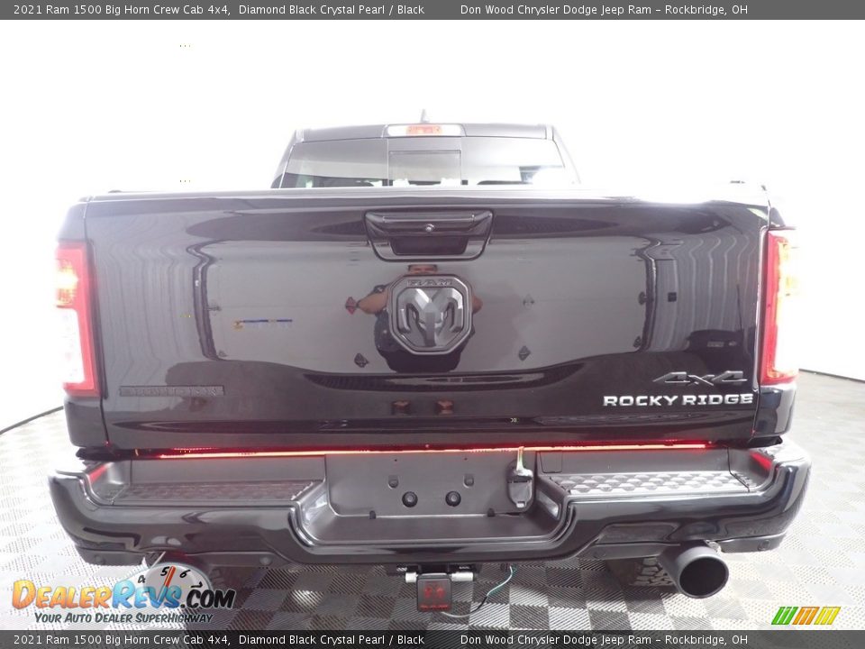 2021 Ram 1500 Big Horn Crew Cab 4x4 Diamond Black Crystal Pearl / Black Photo #9