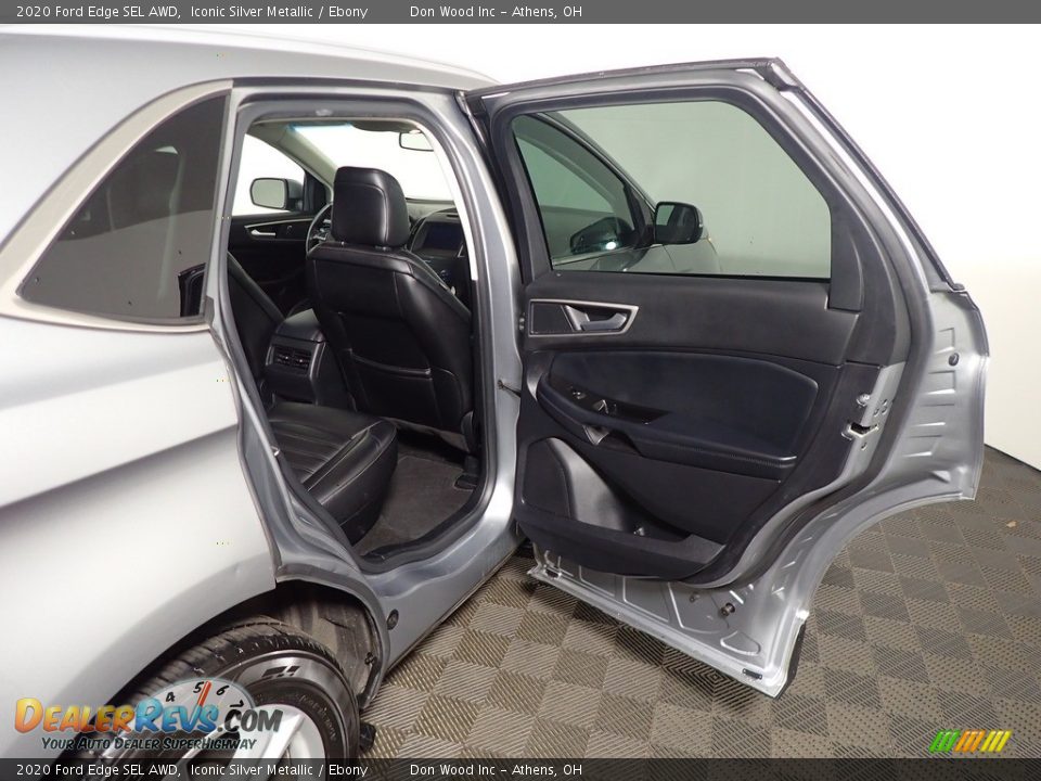 2020 Ford Edge SEL AWD Iconic Silver Metallic / Ebony Photo #33