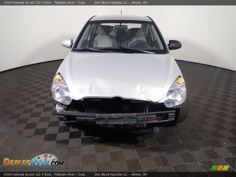 2009 Hyundai Accent GLS 4 Door Platinum Silver / Gray Photo #4