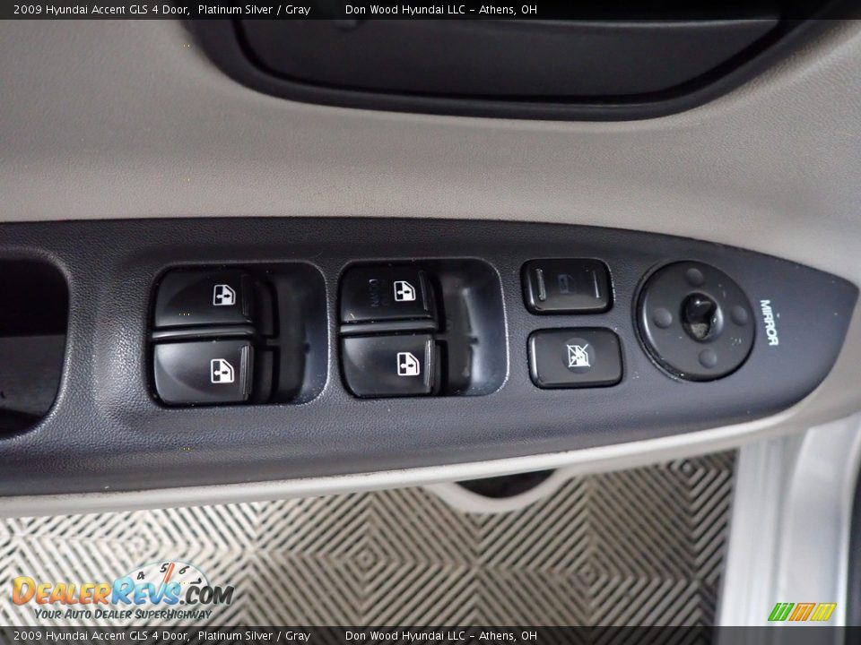 2009 Hyundai Accent GLS 4 Door Platinum Silver / Gray Photo #12