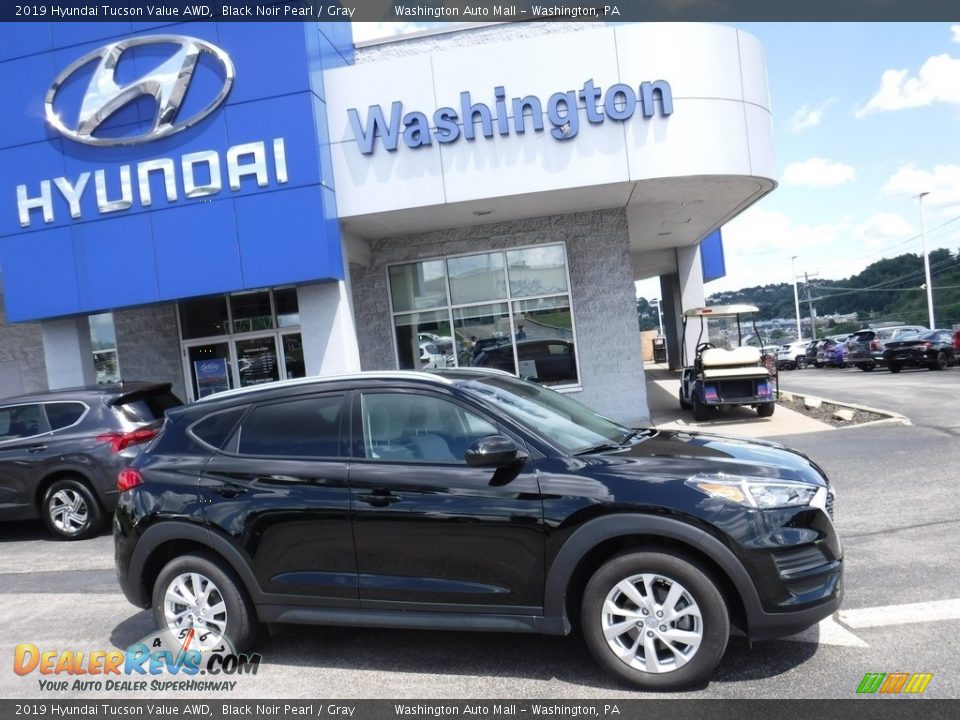 2019 Hyundai Tucson Value AWD Black Noir Pearl / Gray Photo #2