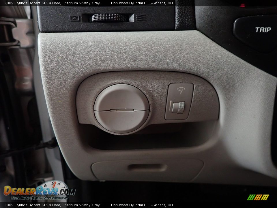 2009 Hyundai Accent GLS 4 Door Platinum Silver / Gray Photo #20