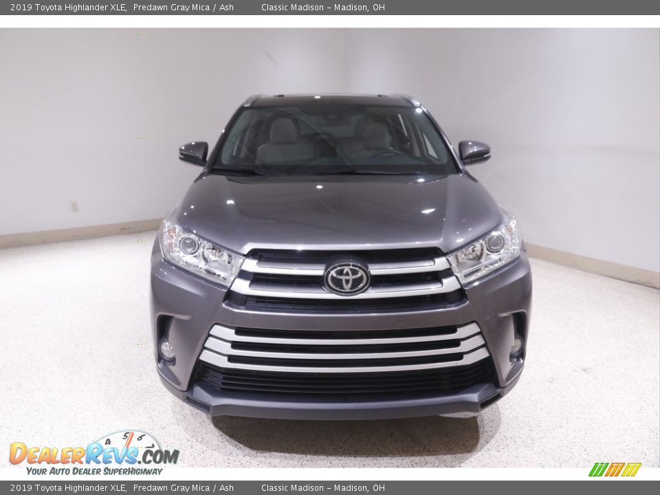 2019 Toyota Highlander XLE Predawn Gray Mica / Ash Photo #2