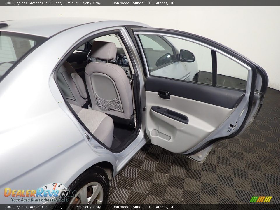 2009 Hyundai Accent GLS 4 Door Platinum Silver / Gray Photo #23