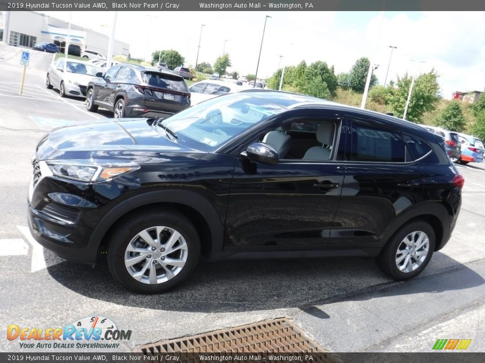 2019 Hyundai Tucson Value AWD Black Noir Pearl / Gray Photo #6