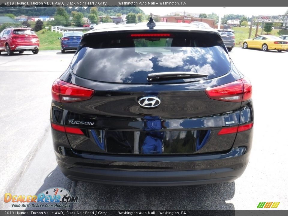 2019 Hyundai Tucson Value AWD Black Noir Pearl / Gray Photo #8