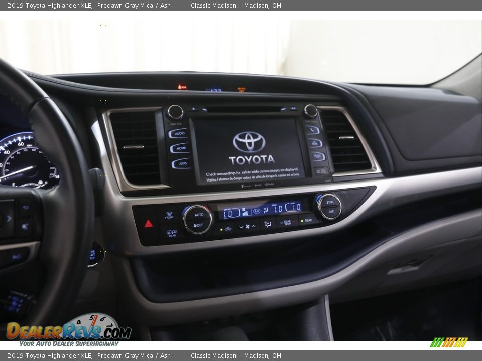 2019 Toyota Highlander XLE Predawn Gray Mica / Ash Photo #9