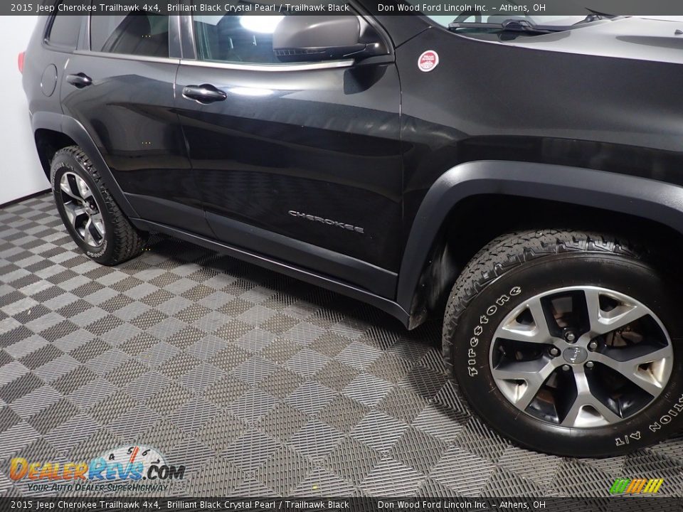 2015 Jeep Cherokee Trailhawk 4x4 Brilliant Black Crystal Pearl / Trailhawk Black Photo #4