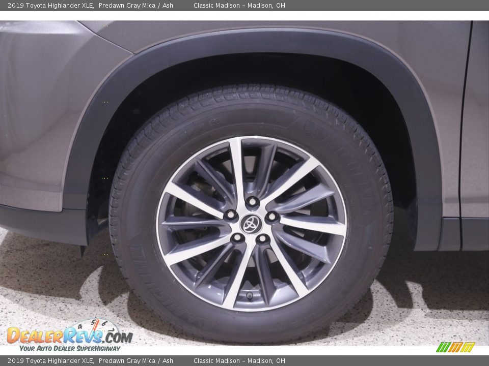 2019 Toyota Highlander XLE Predawn Gray Mica / Ash Photo #22