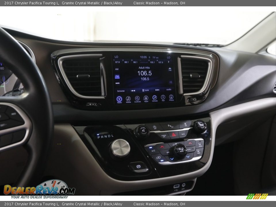 2017 Chrysler Pacifica Touring L Granite Crystal Metallic / Black/Alloy Photo #9