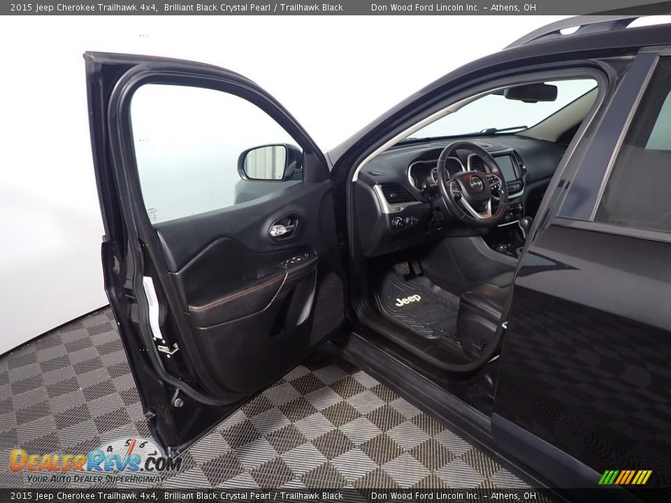 2015 Jeep Cherokee Trailhawk 4x4 Brilliant Black Crystal Pearl / Trailhawk Black Photo #21