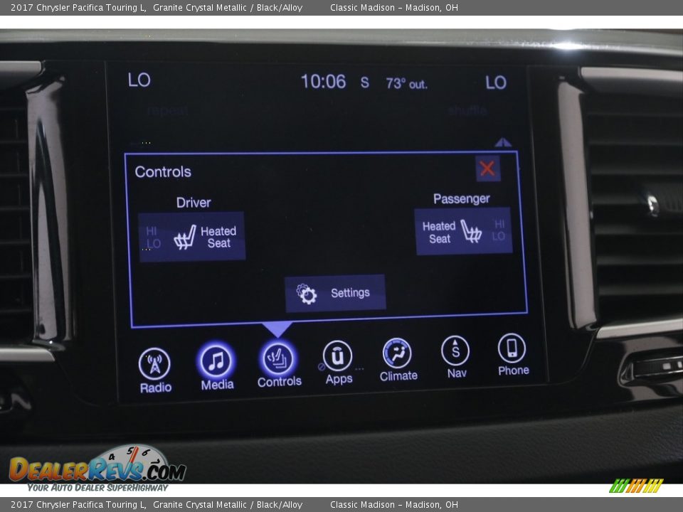 2017 Chrysler Pacifica Touring L Granite Crystal Metallic / Black/Alloy Photo #10