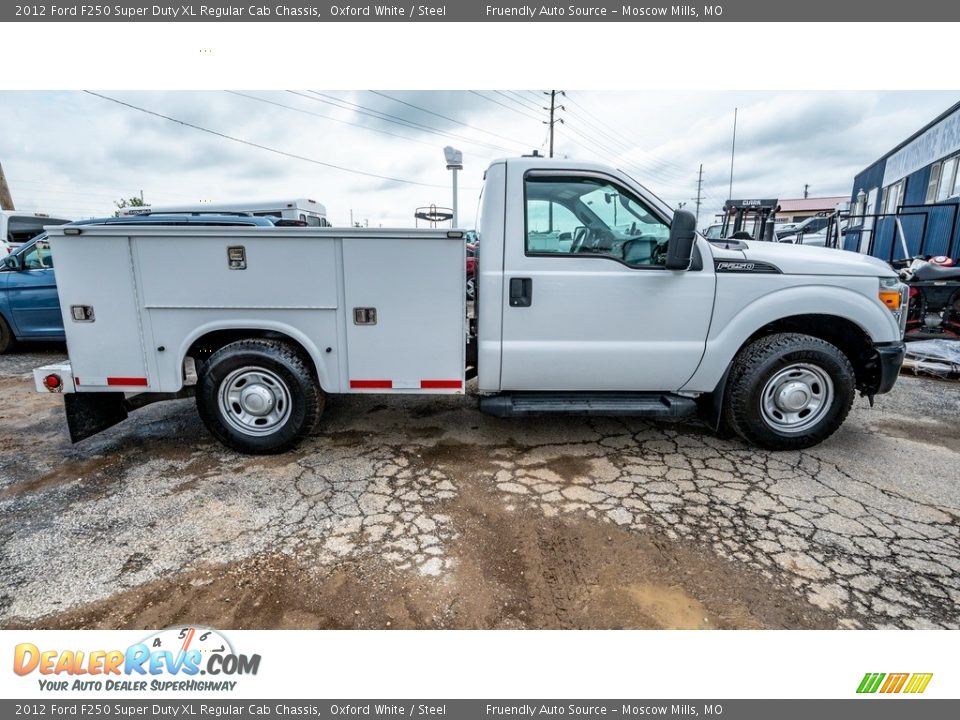 2012 Ford F250 Super Duty XL Regular Cab Chassis Oxford White / Steel Photo #3