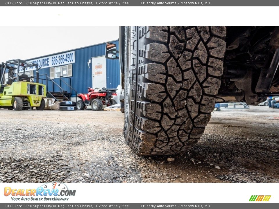 2012 Ford F250 Super Duty XL Regular Cab Chassis Oxford White / Steel Photo #14