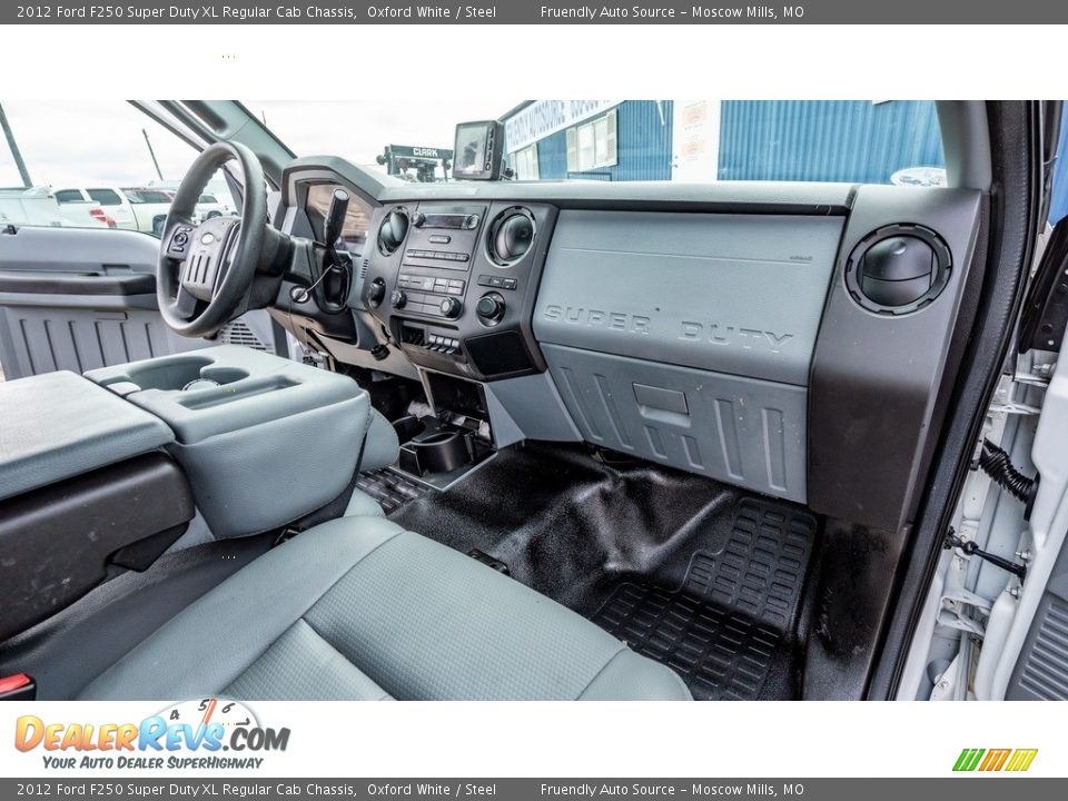 2012 Ford F250 Super Duty XL Regular Cab Chassis Oxford White / Steel Photo #23