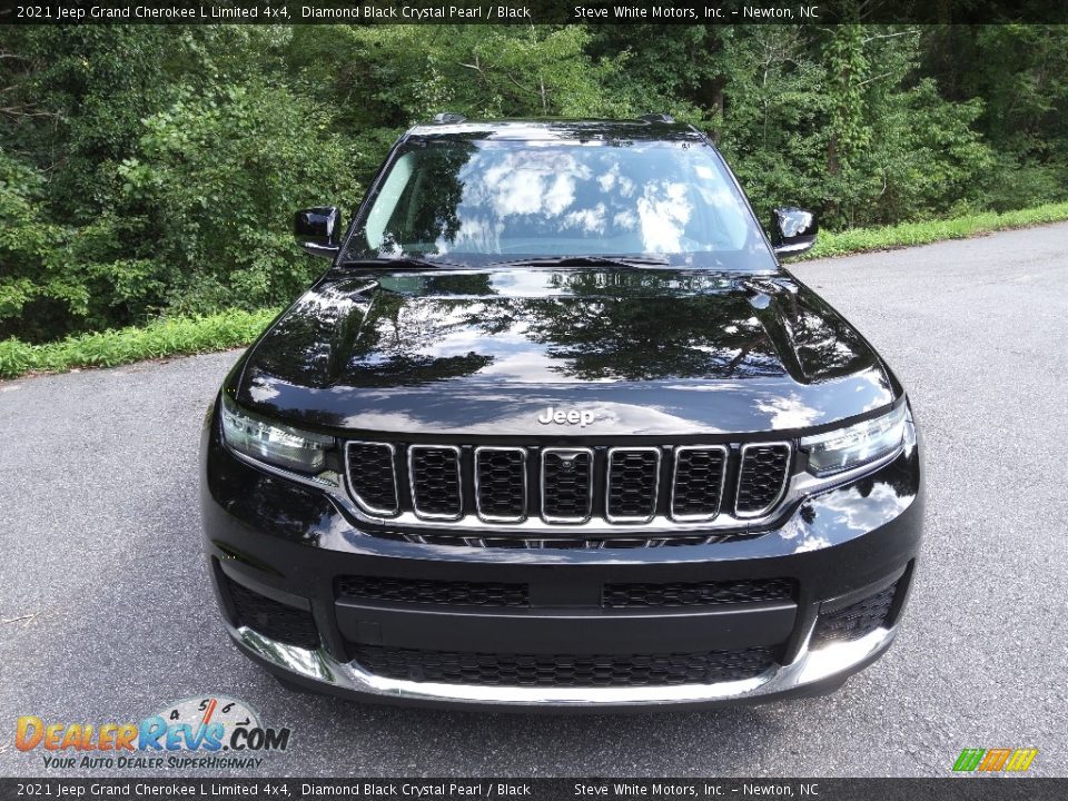 2021 Jeep Grand Cherokee L Limited 4x4 Diamond Black Crystal Pearl / Black Photo #4