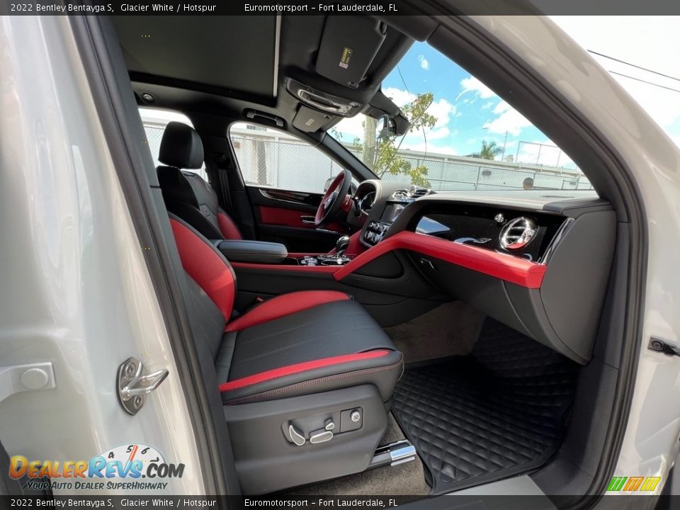 Front Seat of 2022 Bentley Bentayga S Photo #6