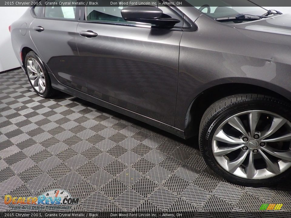 2015 Chrysler 200 S Granite Crystal Metallic / Black Photo #4