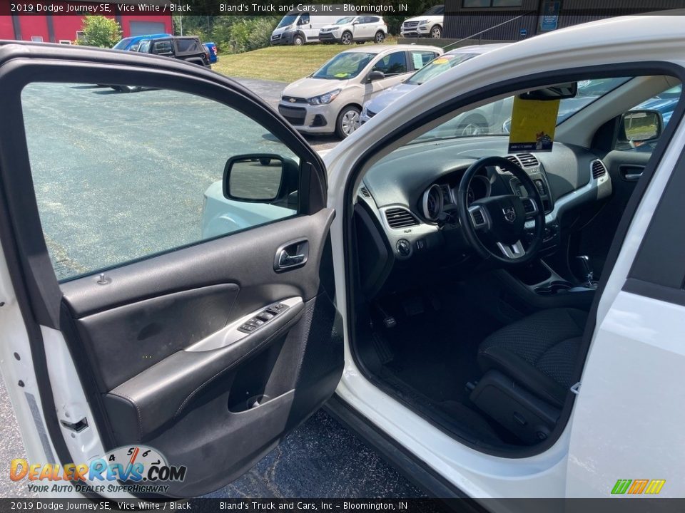 2019 Dodge Journey SE Vice White / Black Photo #9