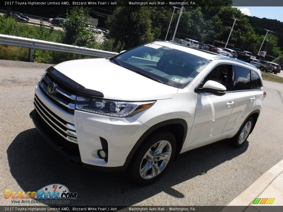 2017 Toyota Highlander Limited AWD Blizzard White Pearl / Ash Photo #13