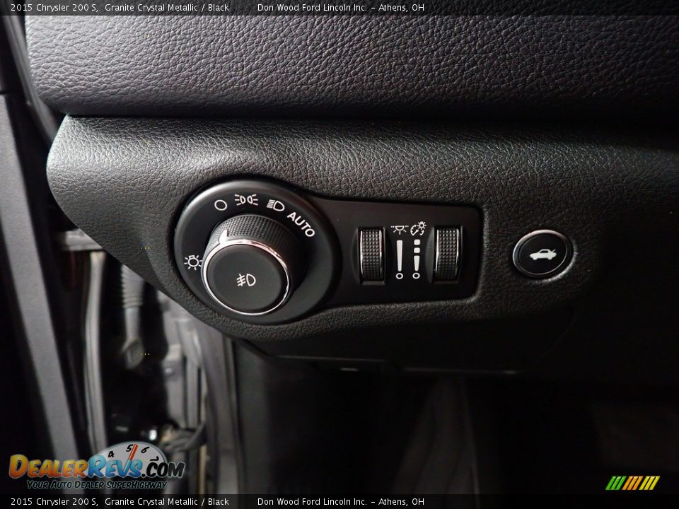2015 Chrysler 200 S Granite Crystal Metallic / Black Photo #30