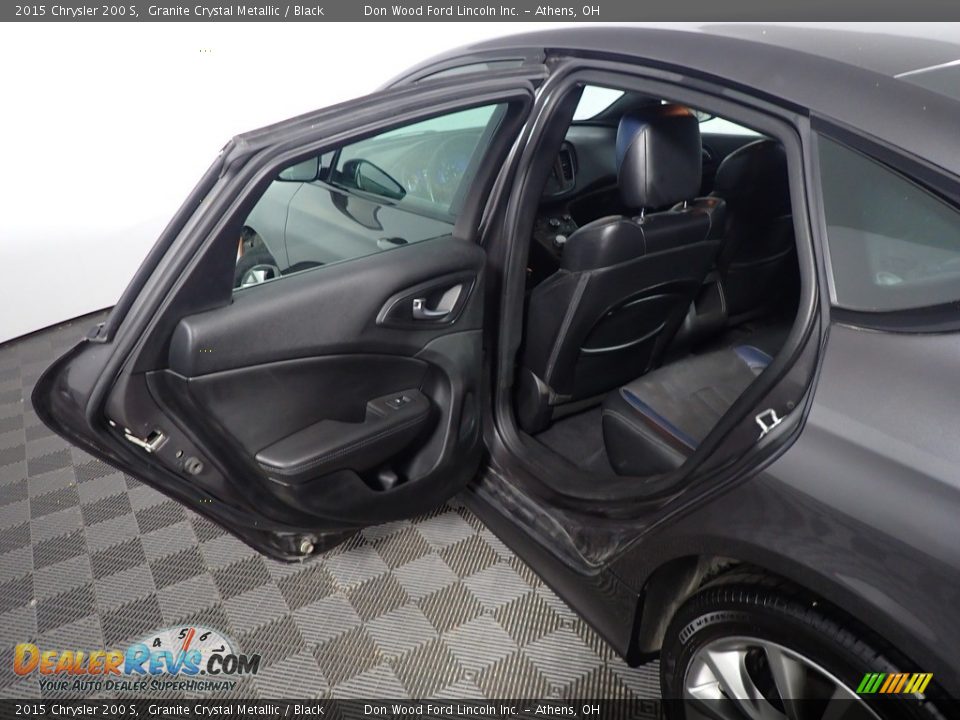 2015 Chrysler 200 S Granite Crystal Metallic / Black Photo #33
