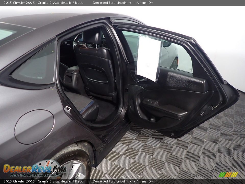 2015 Chrysler 200 S Granite Crystal Metallic / Black Photo #35