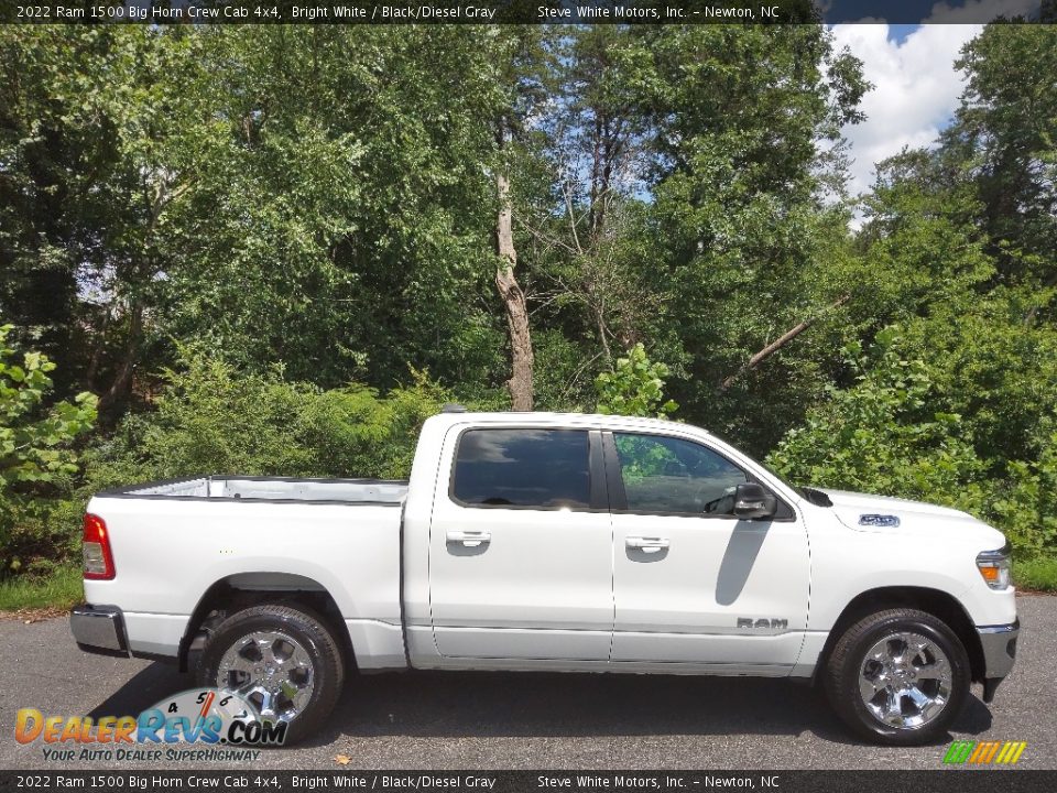 2022 Ram 1500 Big Horn Crew Cab 4x4 Bright White / Black/Diesel Gray Photo #5