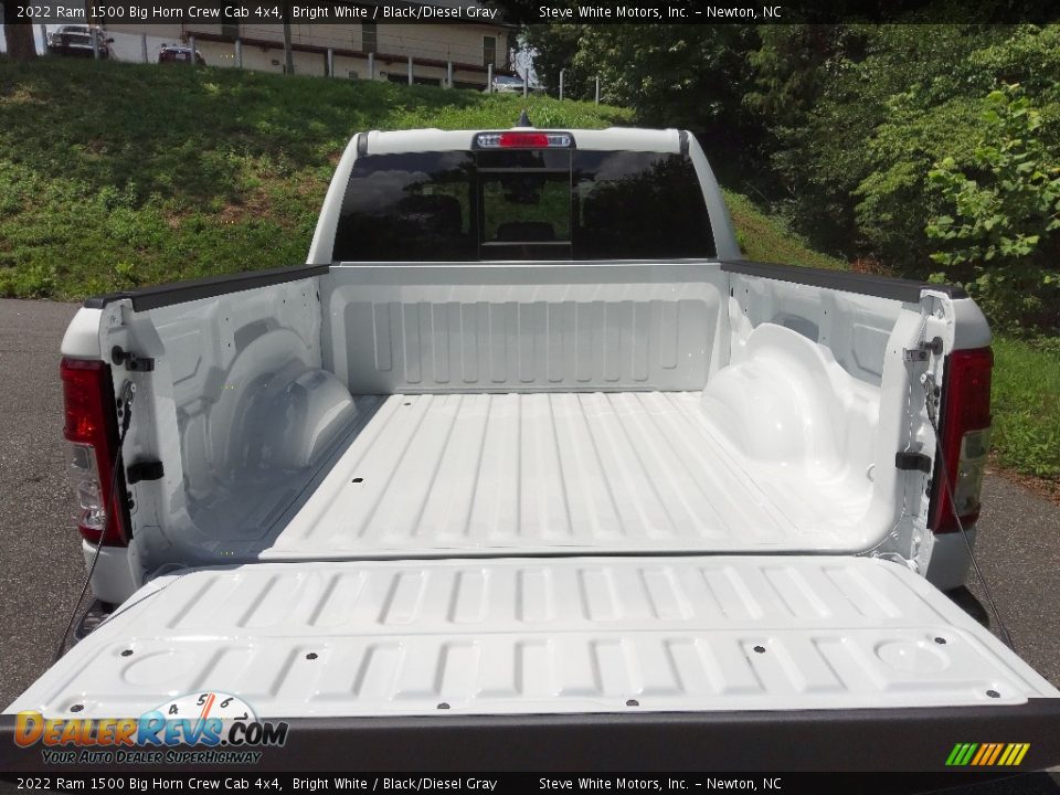 2022 Ram 1500 Big Horn Crew Cab 4x4 Bright White / Black/Diesel Gray Photo #8