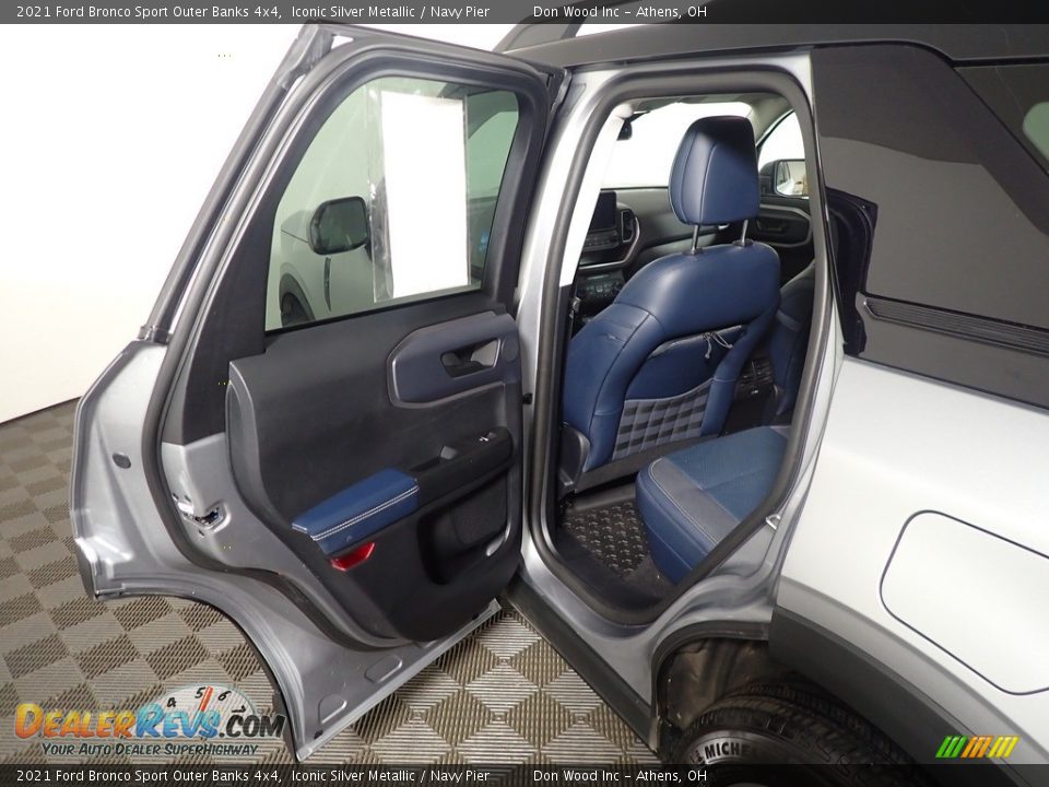 2021 Ford Bronco Sport Outer Banks 4x4 Iconic Silver Metallic / Navy Pier Photo #32