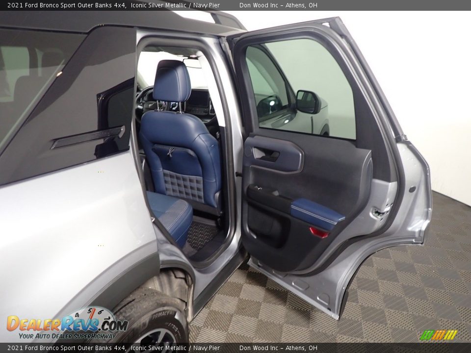 2021 Ford Bronco Sport Outer Banks 4x4 Iconic Silver Metallic / Navy Pier Photo #34