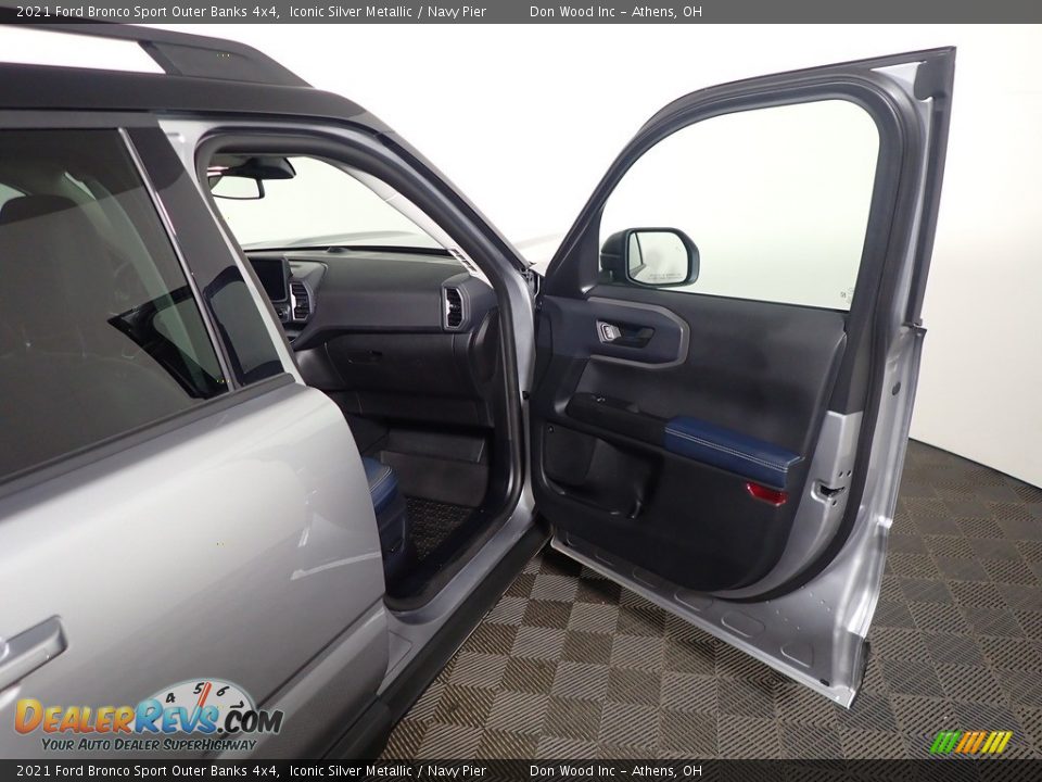 2021 Ford Bronco Sport Outer Banks 4x4 Iconic Silver Metallic / Navy Pier Photo #36