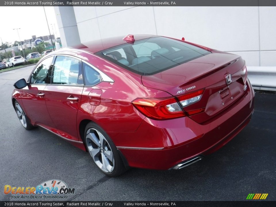 2018 Honda Accord Touring Sedan Radiant Red Metallic / Gray Photo #10