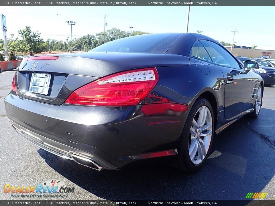 2013 Mercedes-Benz SL 550 Roadster Magnetite Black Metallic / Brown/Black Photo #8